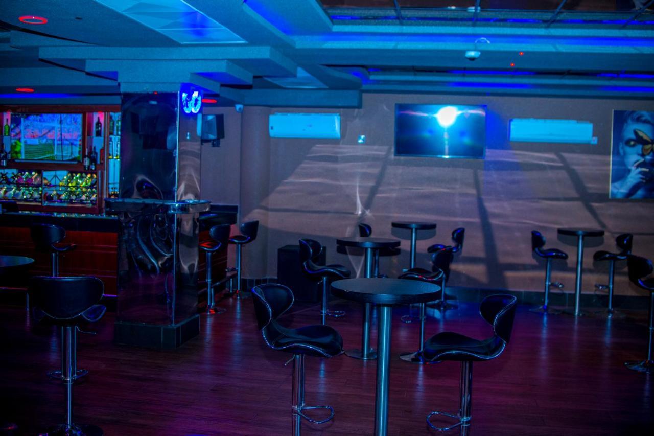 Hera Hotel Kampala Buitenkant foto