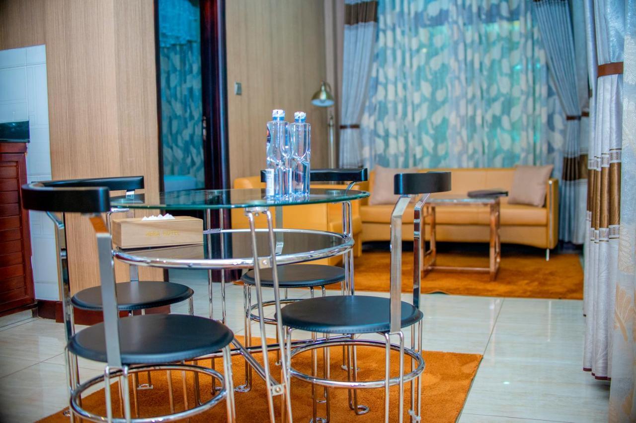 Hera Hotel Kampala Buitenkant foto