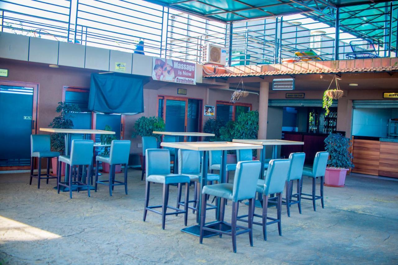 Hera Hotel Kampala Buitenkant foto