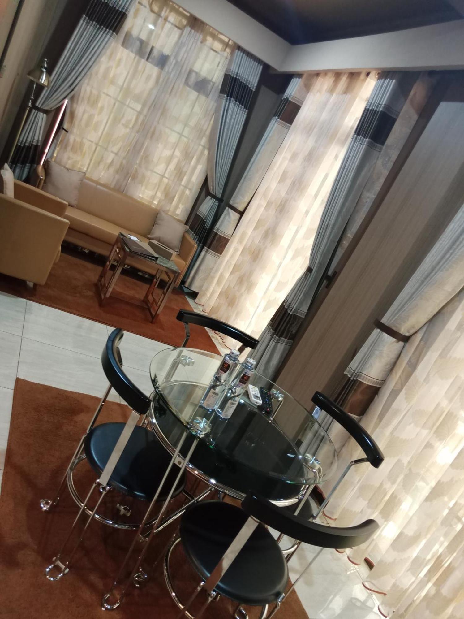 Hera Hotel Kampala Buitenkant foto